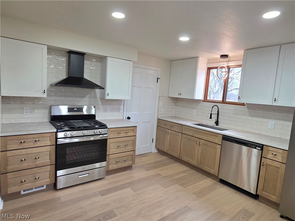 1324 Mapleview Drive Seven Hills OH 44131