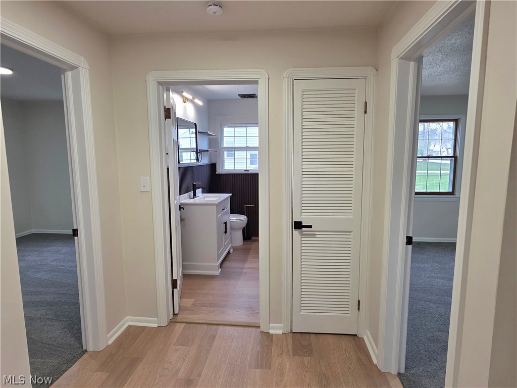 1324 Mapleview Drive Seven Hills OH 44131