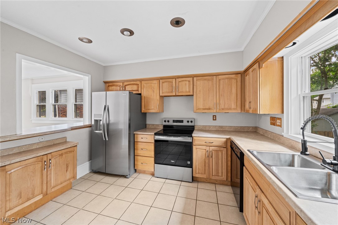 1376 Goodyear Boulevard Akron OH 44305