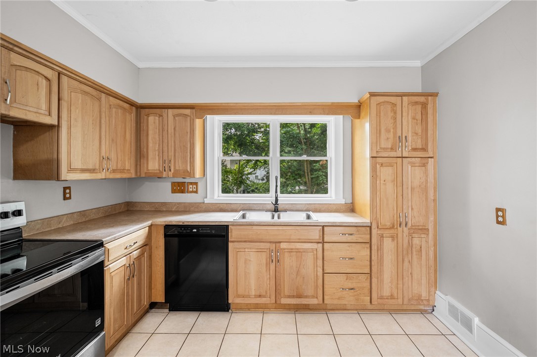 1376 Goodyear Boulevard Akron OH 44305