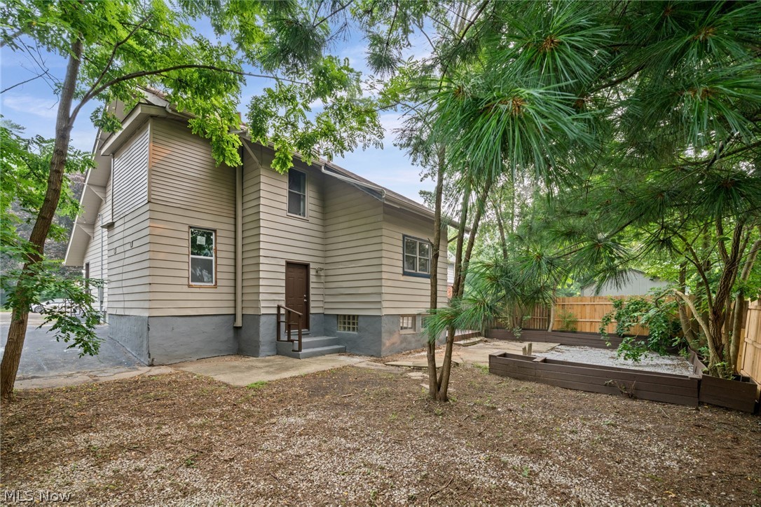 1376 Goodyear Boulevard Akron OH 44305
