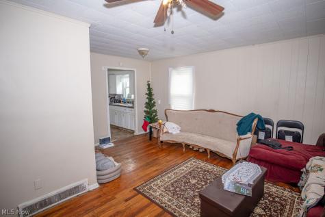 16315 Harvard Avenue Cleveland OH 44128