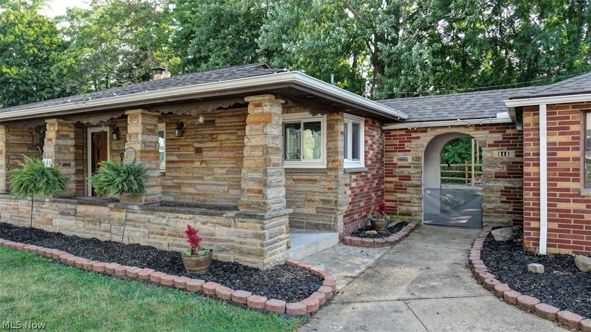 646 N Wooster Avenue Strasburg OH 44608