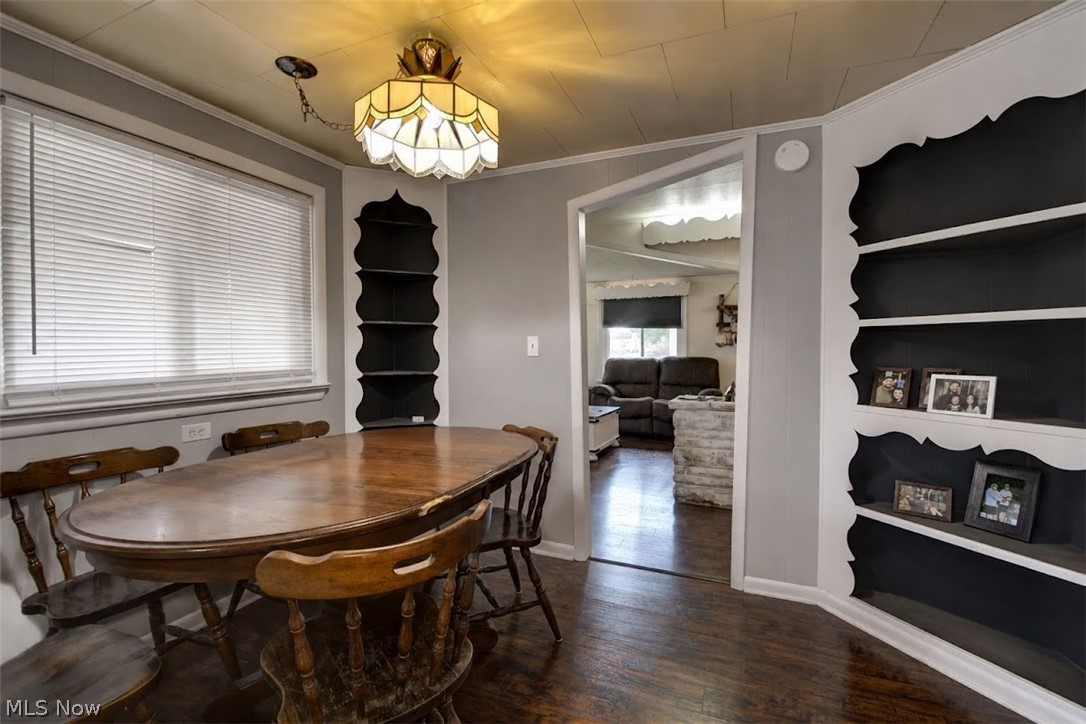 646 N Wooster Avenue Strasburg OH 44608