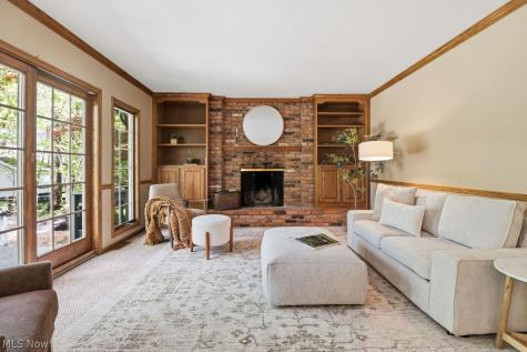 520 Kimerly Court Bay Village OH 44140