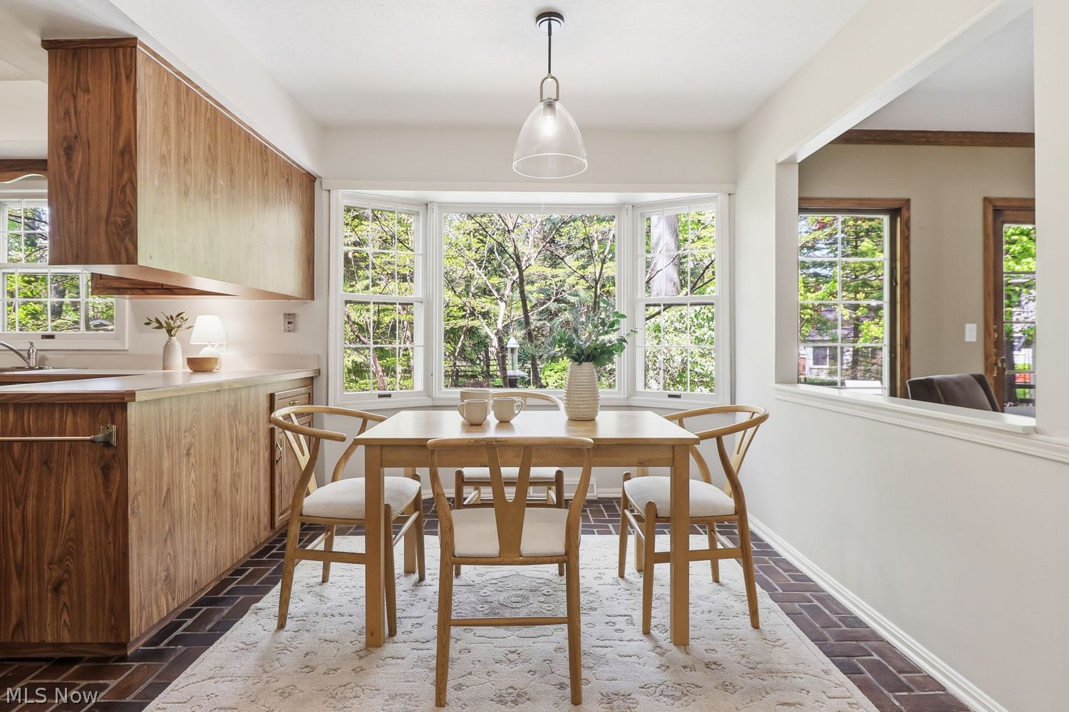 520 Kimerly Court Bay Village OH 44140