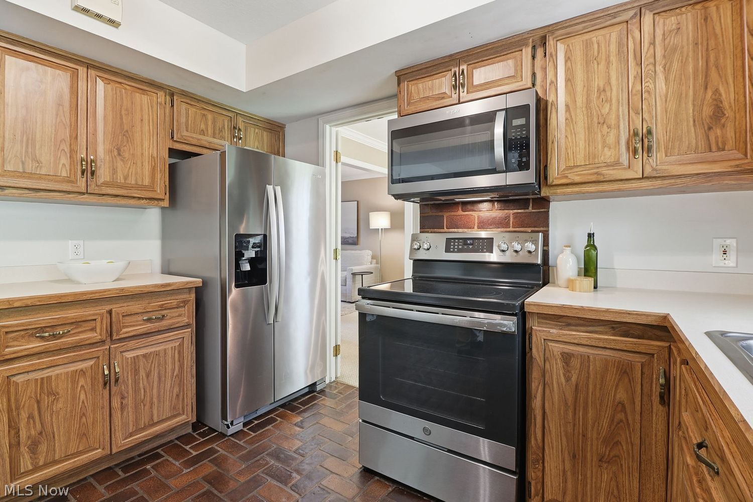 520 Kimerly Court Bay Village OH 44140