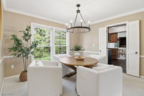 520 Kimerly Court Bay Village OH 44140