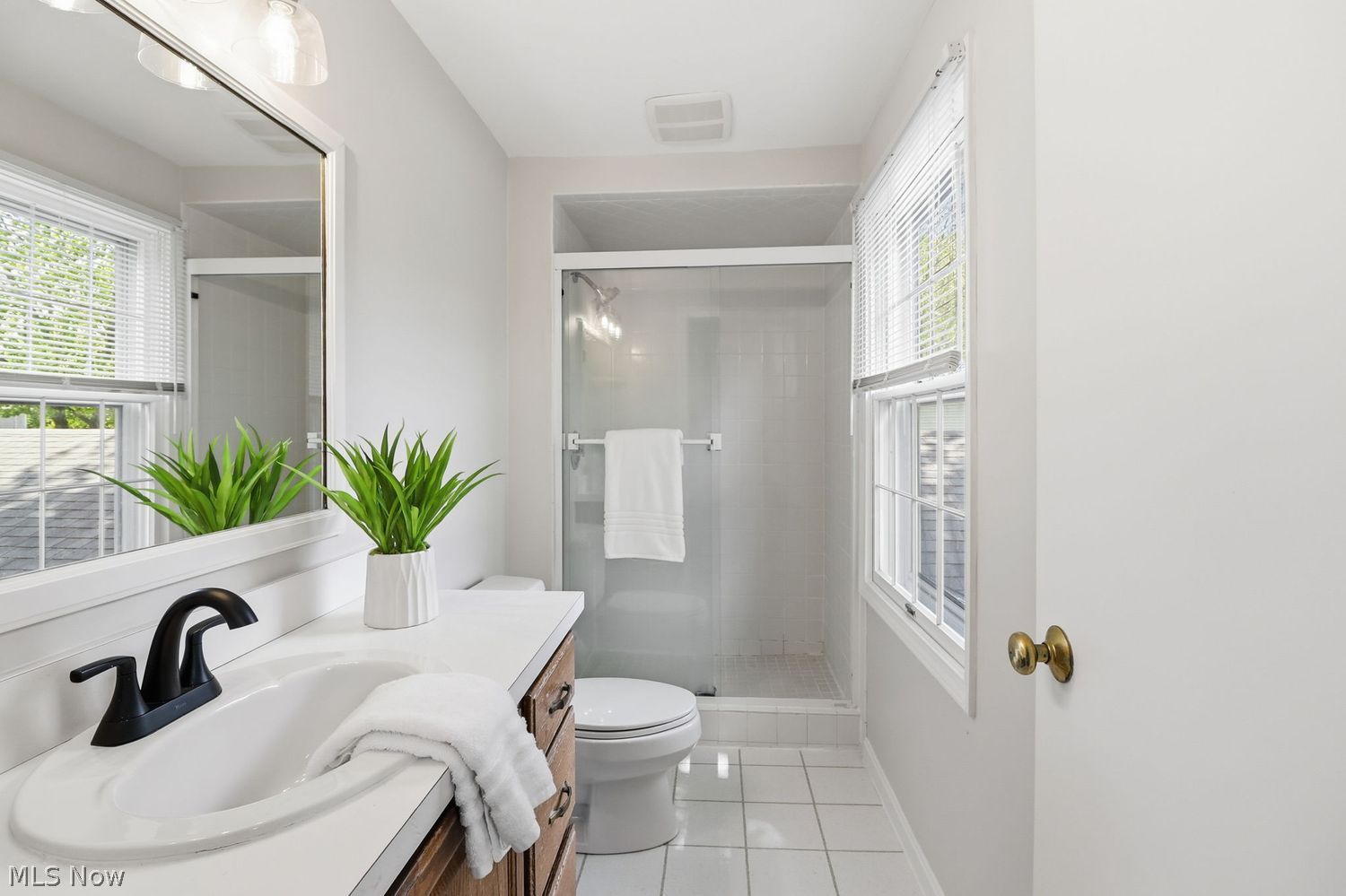 520 Kimerly Court Bay Village OH 44140