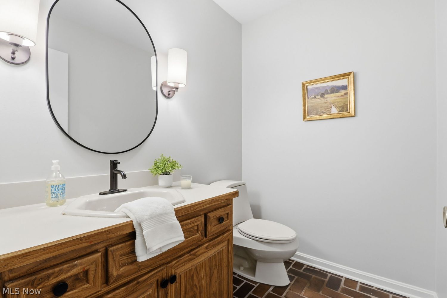 520 Kimerly Court Bay Village OH 44140