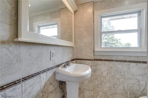 5015 12th Street SW Canton OH 44710