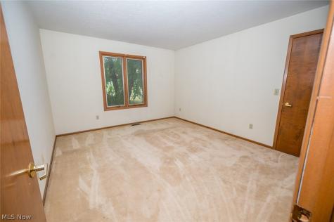 10110 Weathersfield Drive Mentor OH 44060
