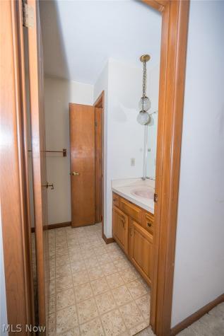 10110 Weathersfield Drive Mentor OH 44060