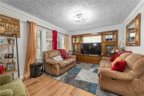 10801 Parkhurst Drive Cleveland OH 44111
