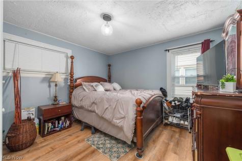 10801 Parkhurst Drive Cleveland OH 44111