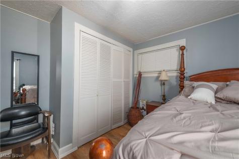 10801 Parkhurst Drive Cleveland OH 44111