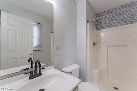 64 Byers Avenue Akron OH 44302