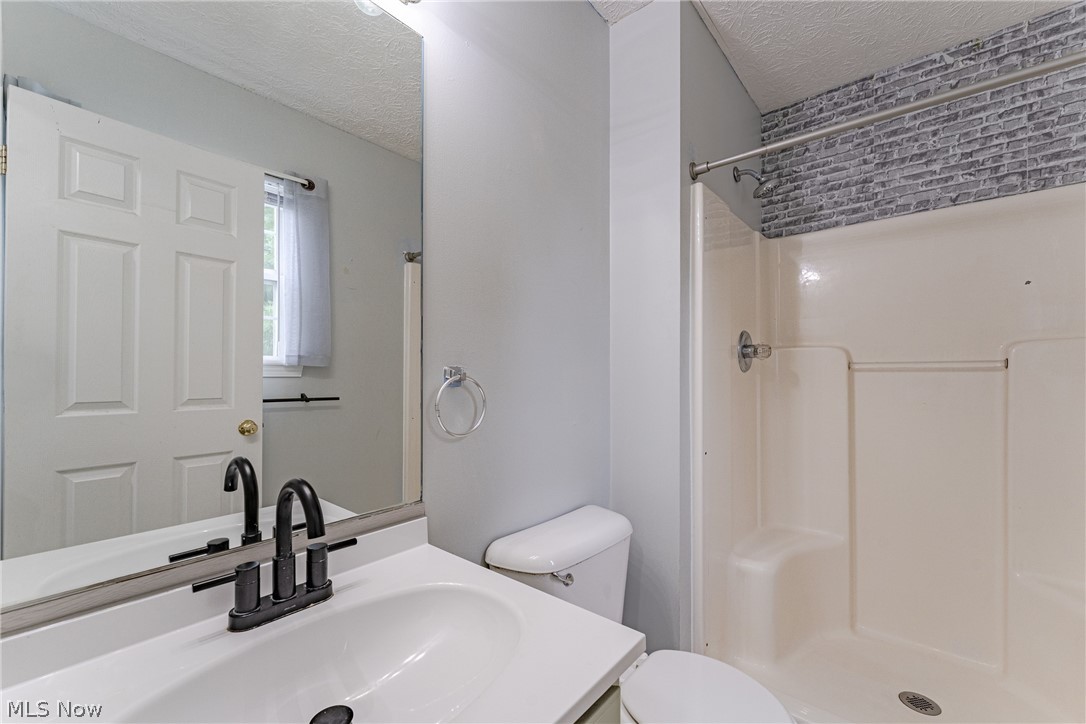 64 Byers Avenue Akron OH 44302