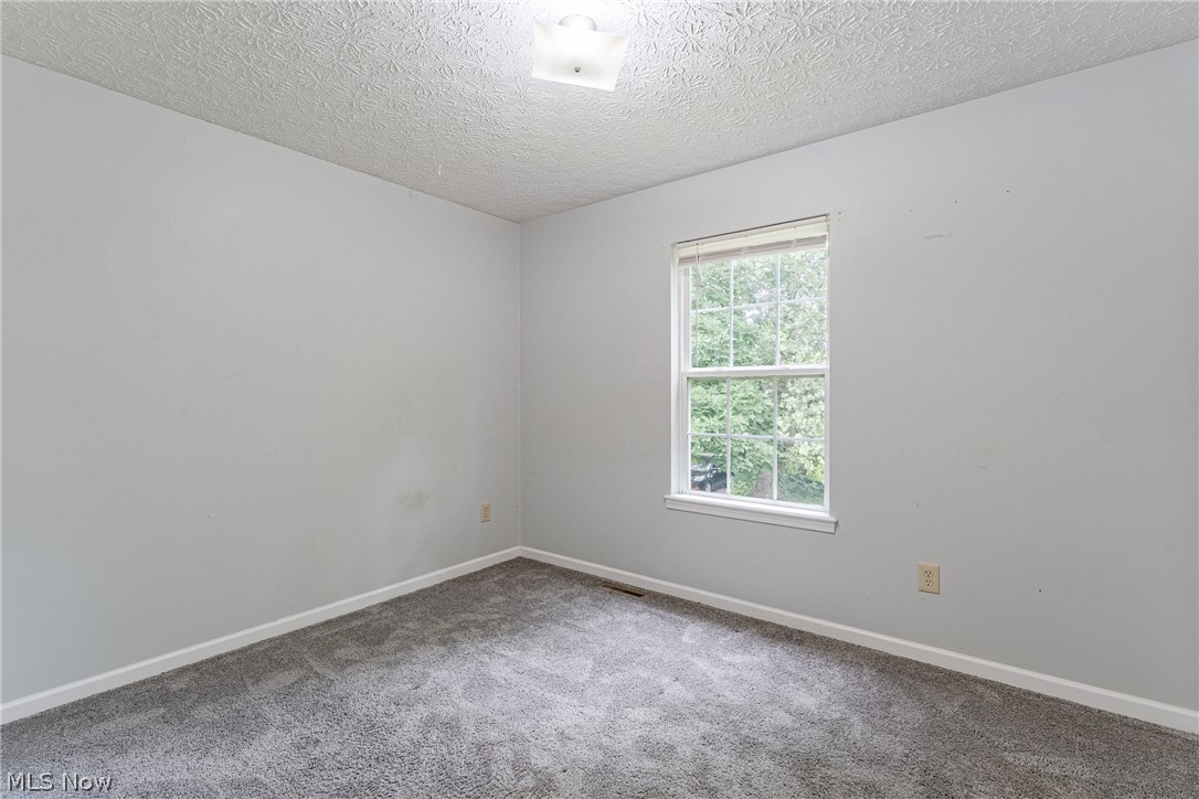 64 Byers Avenue Akron OH 44302