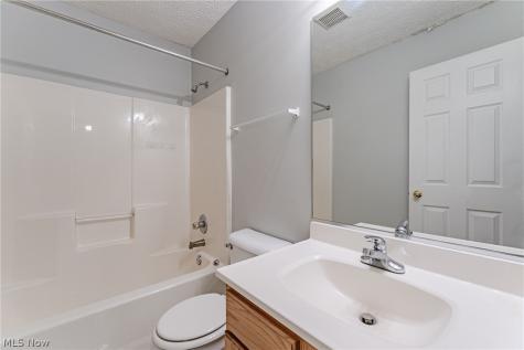 64 Byers Avenue Akron OH 44302