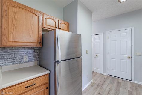 64 Byers Avenue Akron OH 44302