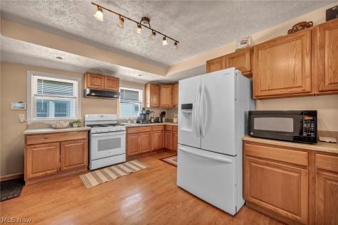 4762 S Hills Drive Cleveland OH 44109
