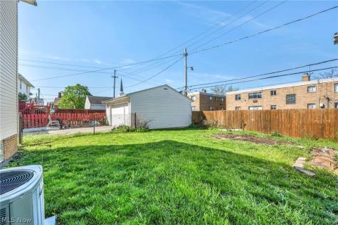 4762 S Hills Drive Cleveland OH 44109