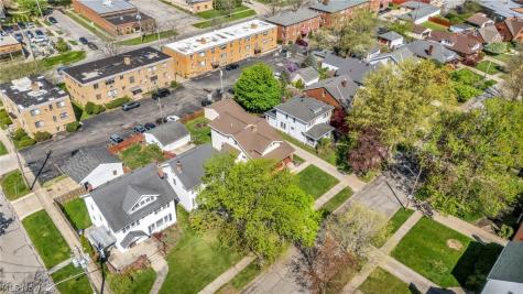 4762 S Hills Drive Cleveland OH 44109