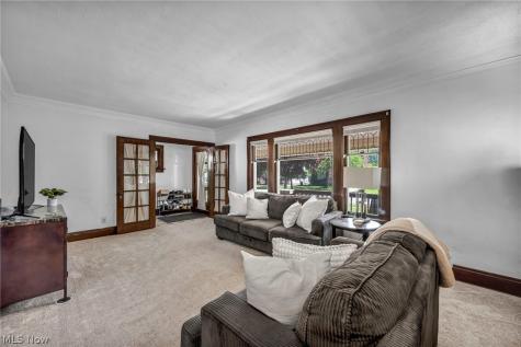 4762 S Hills Drive Cleveland OH 44109