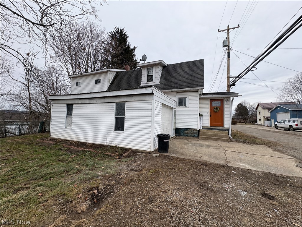 316 Bank Lane SE New Philadelphia OH 44663