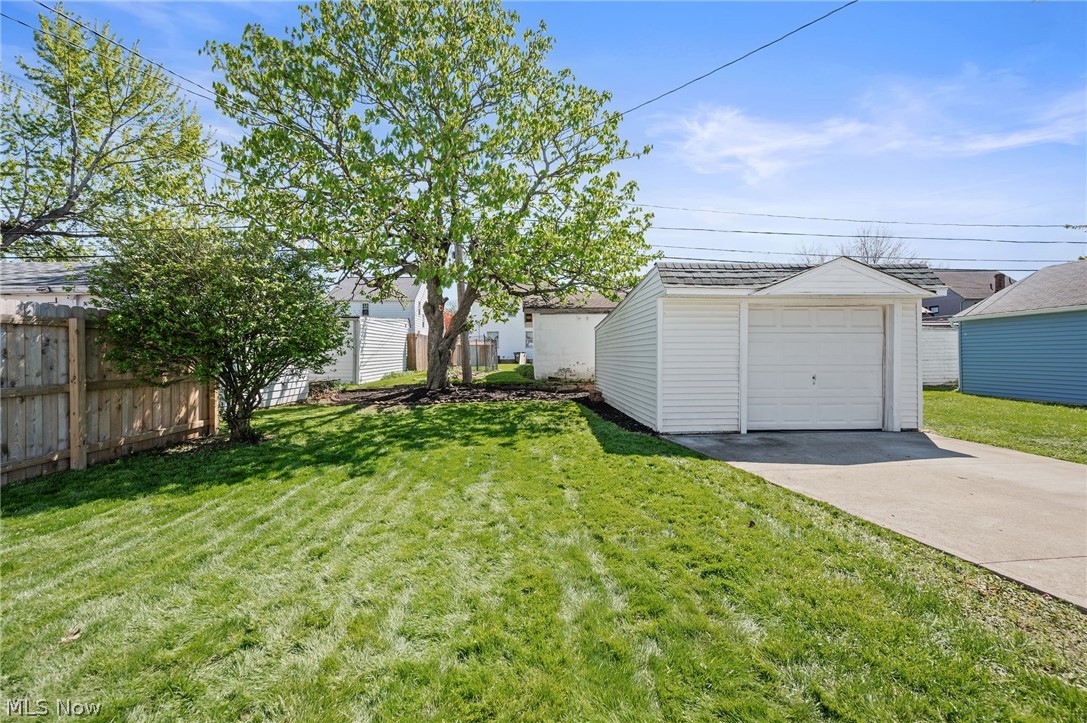 8303 Snow Road Parma OH 44129