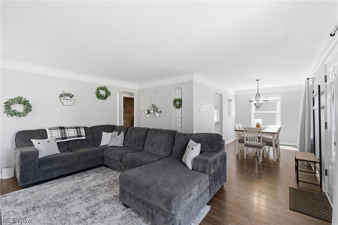 8303 Snow Road Parma OH 44129