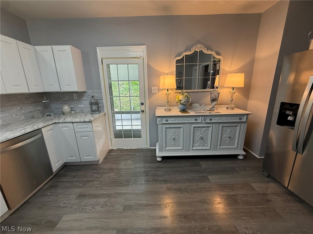 4528 Gintz Road NE Dover OH 44622