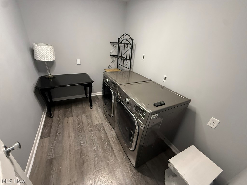 4528 Gintz Road NE Dover OH 44622