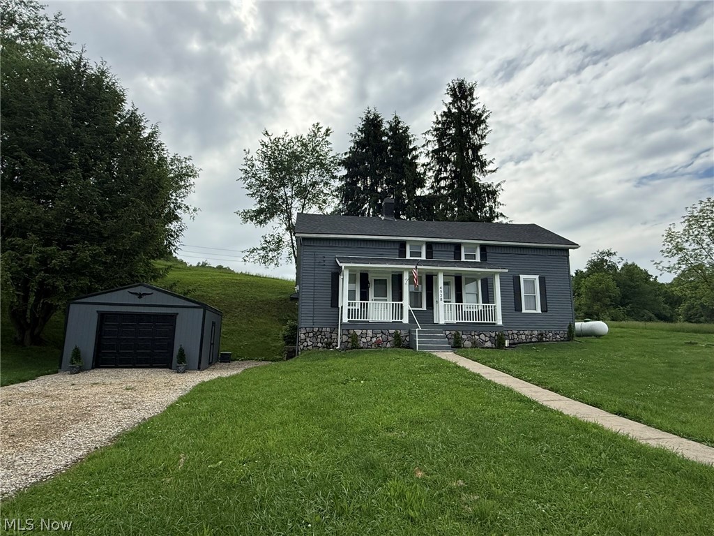 4528 Gintz Road NE Dover OH 44622