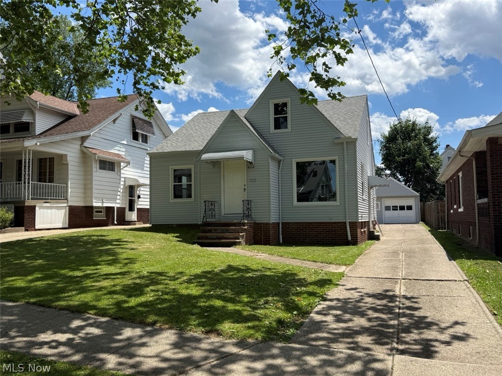 8314 Vineyard Avenue Cleveland OH 44105