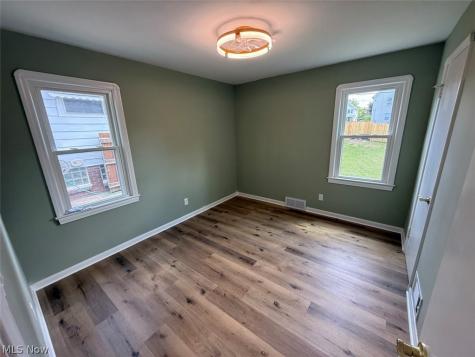 8314 Vineyard Avenue Cleveland OH 44105