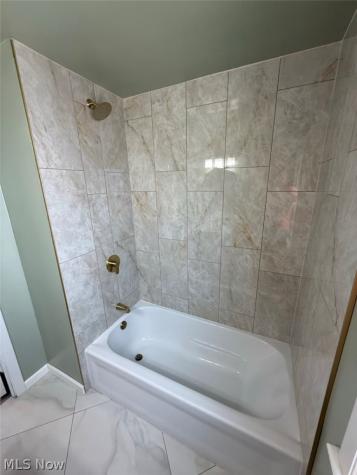 8314 Vineyard Avenue Cleveland OH 44105