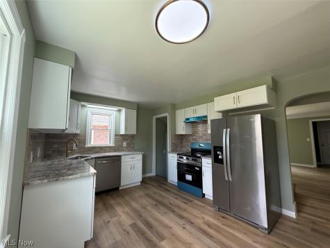 8314 Vineyard Avenue Cleveland OH 44105