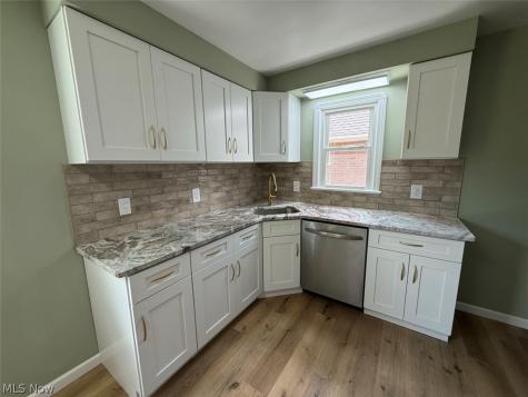 8314 Vineyard Avenue Cleveland OH 44105