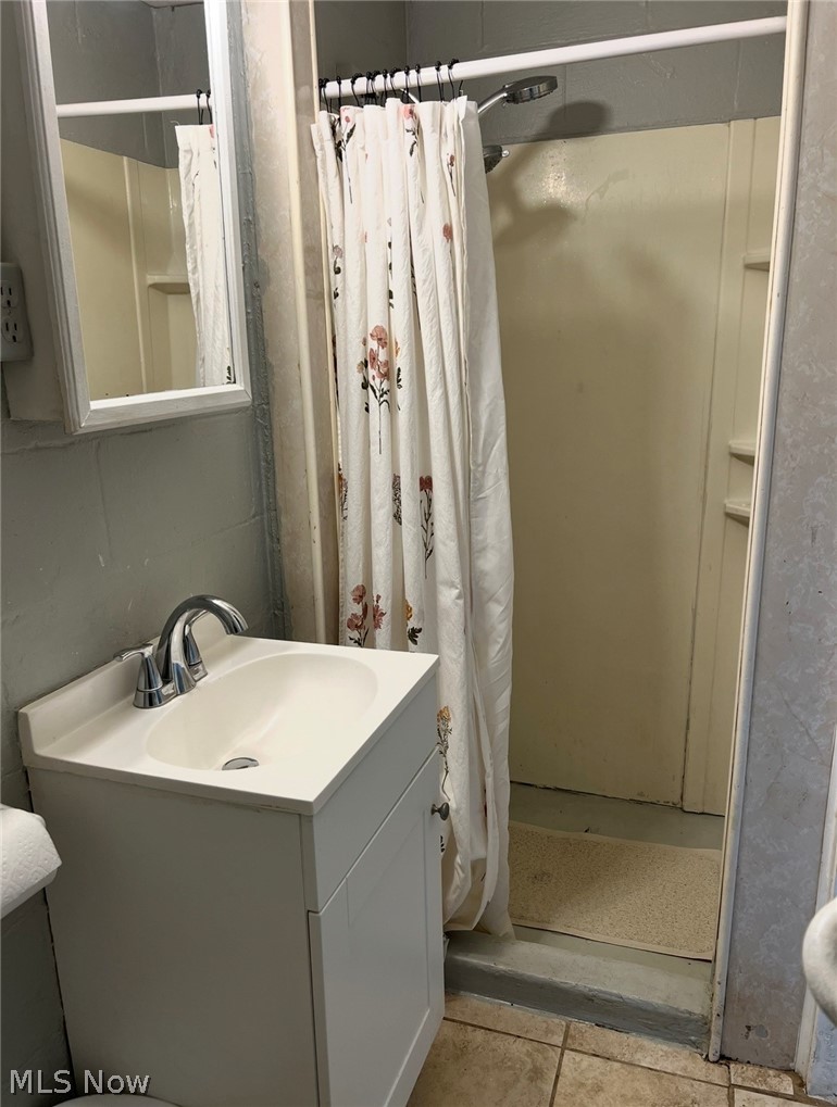 2722 State Route 416 S.e. New Philadelphia OH 44663