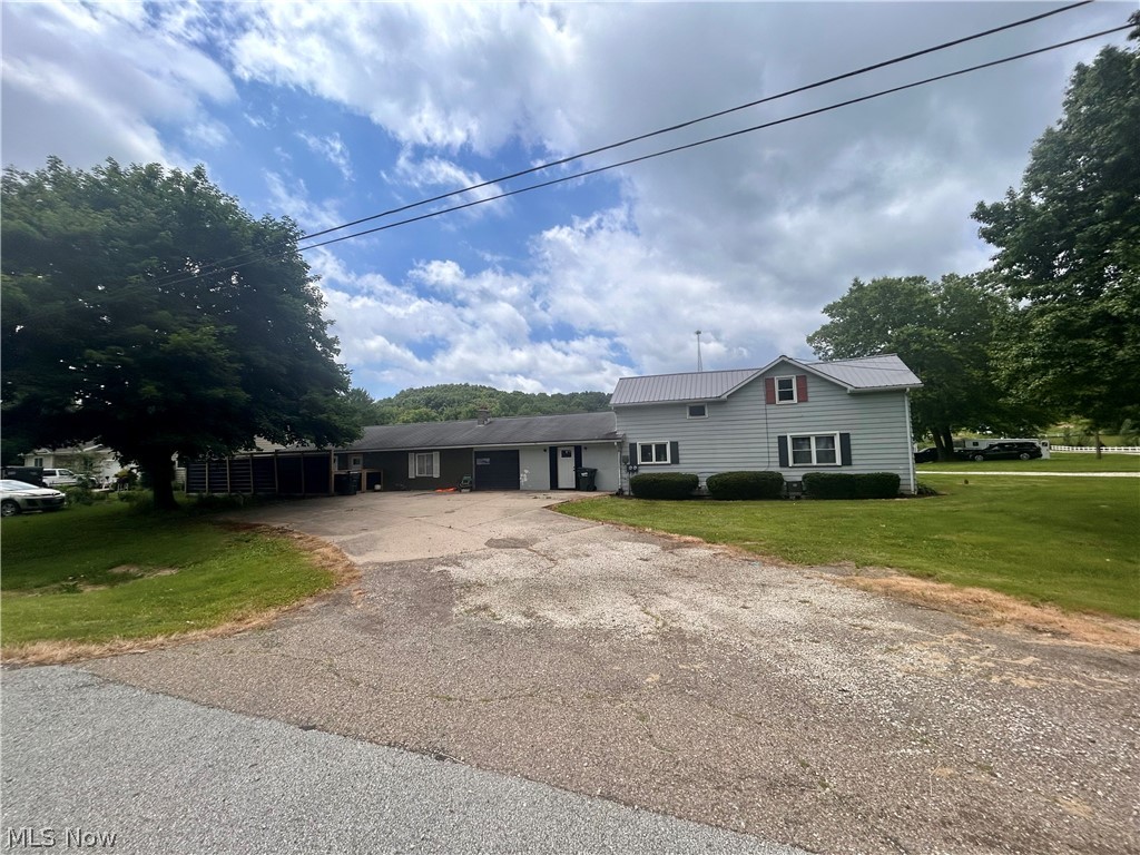 2722 State Route 416 S.e. New Philadelphia OH 44663