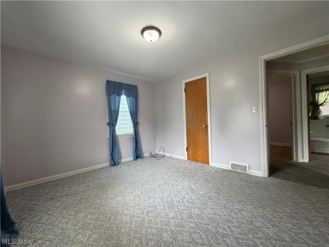 1021 W College Road Alliance OH 44601