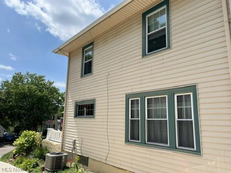 1240 Ridge Road NW Canton OH 44703