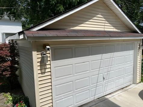 1240 Ridge Road NW Canton OH 44703