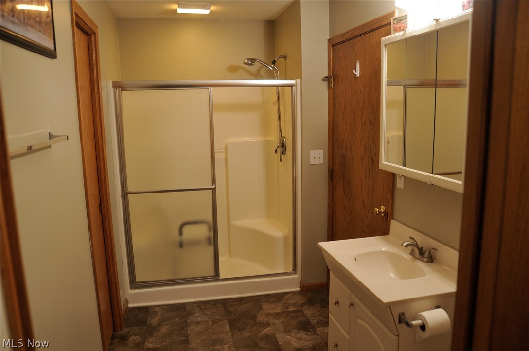 1565 Duffus Road NE Howland OH 44484