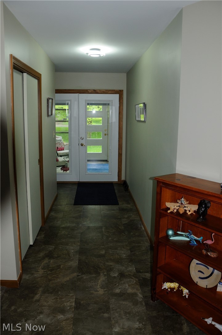 1565 Duffus Road NE Howland OH 44484