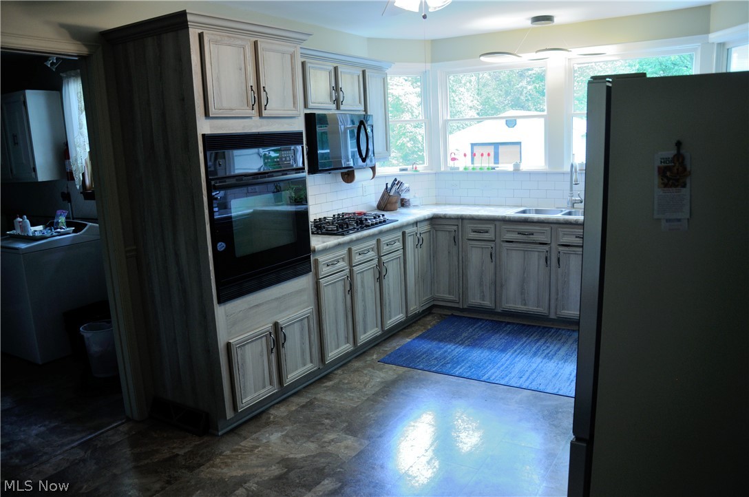 1565 Duffus Road NE Howland OH 44484