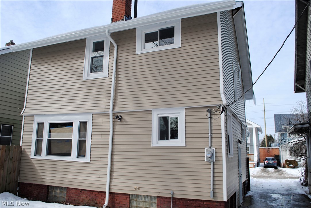 15208 Elderwood Avenue East Cleveland OH 44112