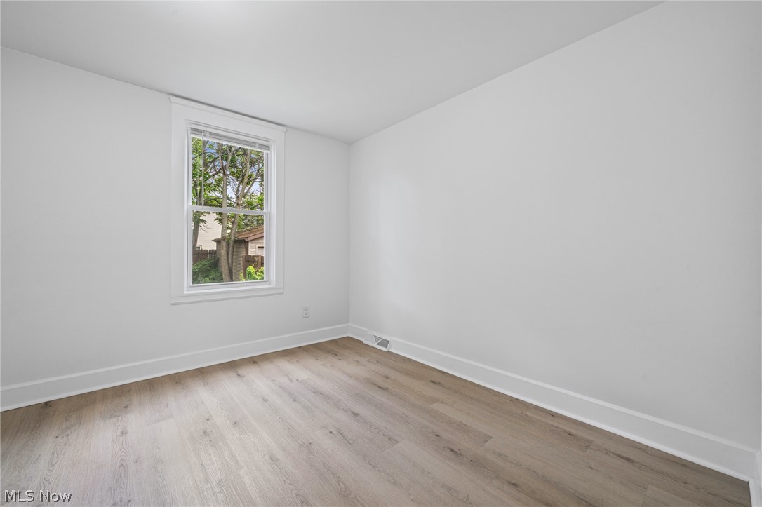 2702 Saratoga Avenue Old Brooklyn OH 44109